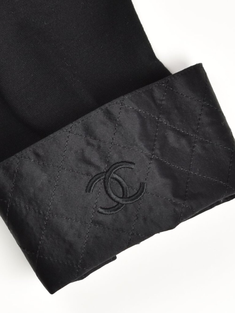 Chanel Logo Property Uniform Top Black - S - Picture 11 of 14